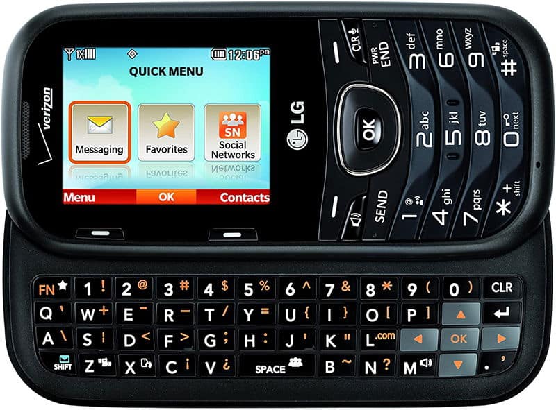 LG Cosmos 2 front view with full QWERTY keyboard, showing Quick Menu screen with Messaging, Favorites, and Social Networks options