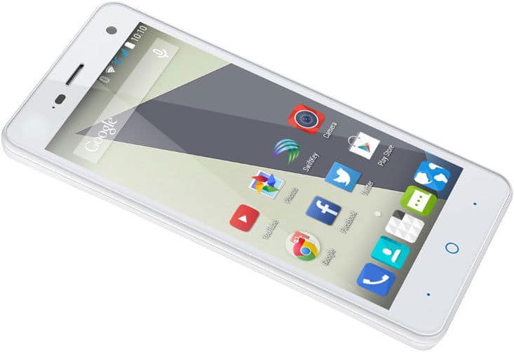 ZTE Blade L3 front view, white smartphone displaying home screen with app icons including camera, gallery, and social media apps